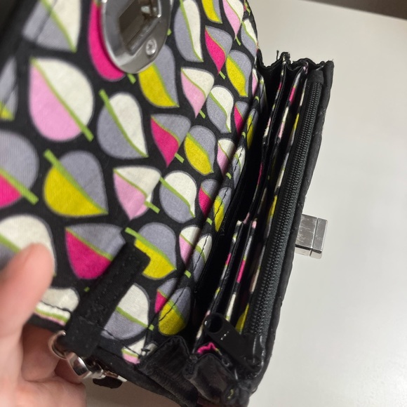 Black Vera Bradley Wristlet - Picture 5 of 5
